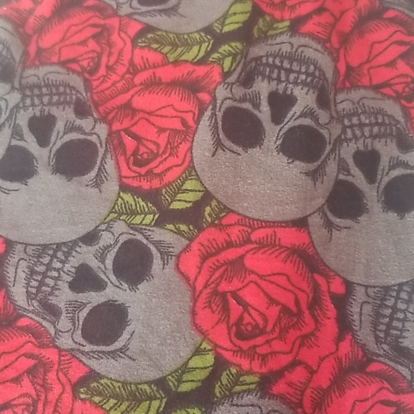 Skull and rose leggings - Picture 2 of 6